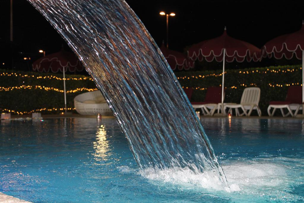 Hotel Le Tegnue Sottomarina Buitenkant foto